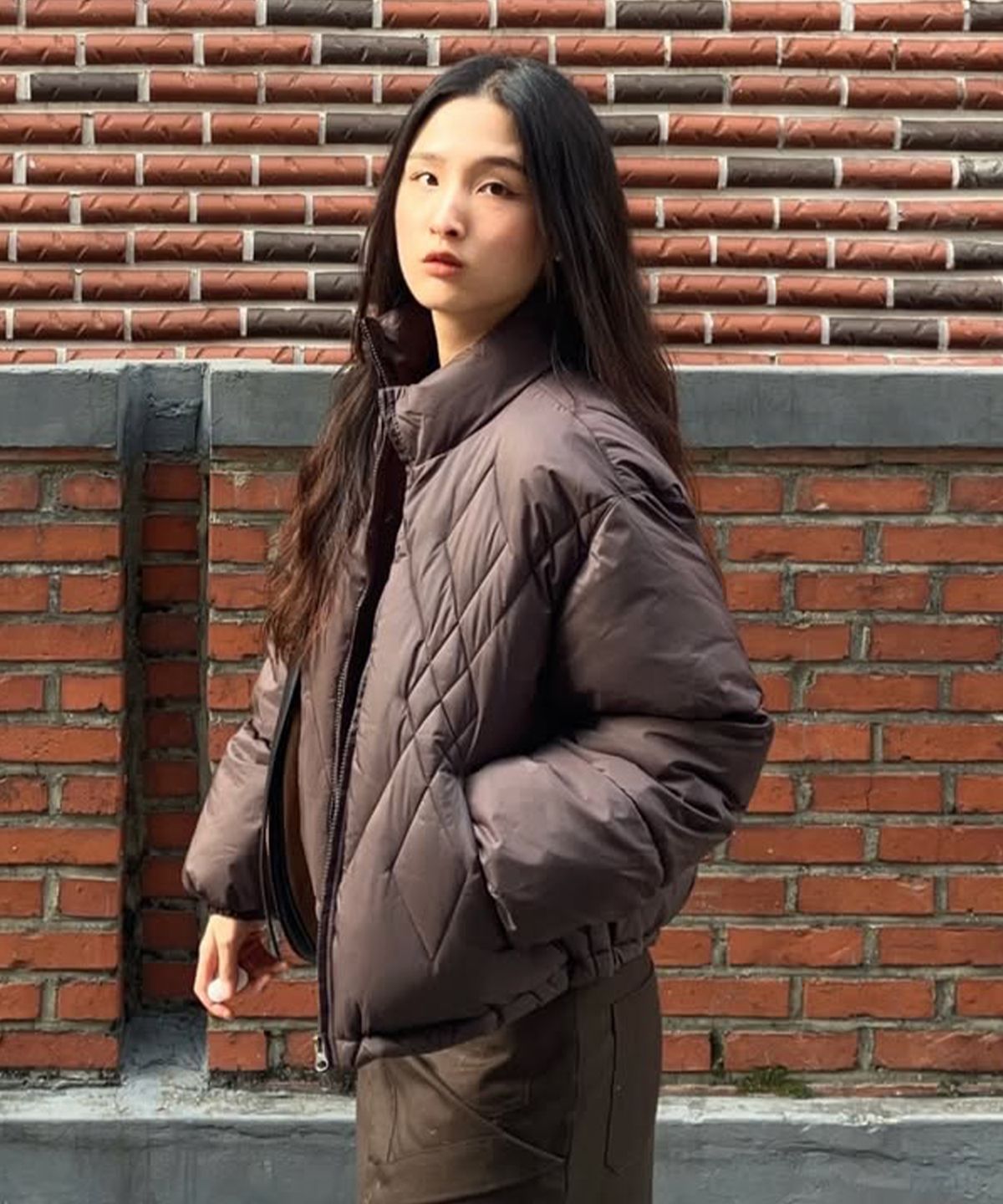 세컨모놀로그(SECONDMONO) W. 아가일 체크 퀼팅 크롭 패딩 점퍼 [BROWN]_SEWJP001BROWN
