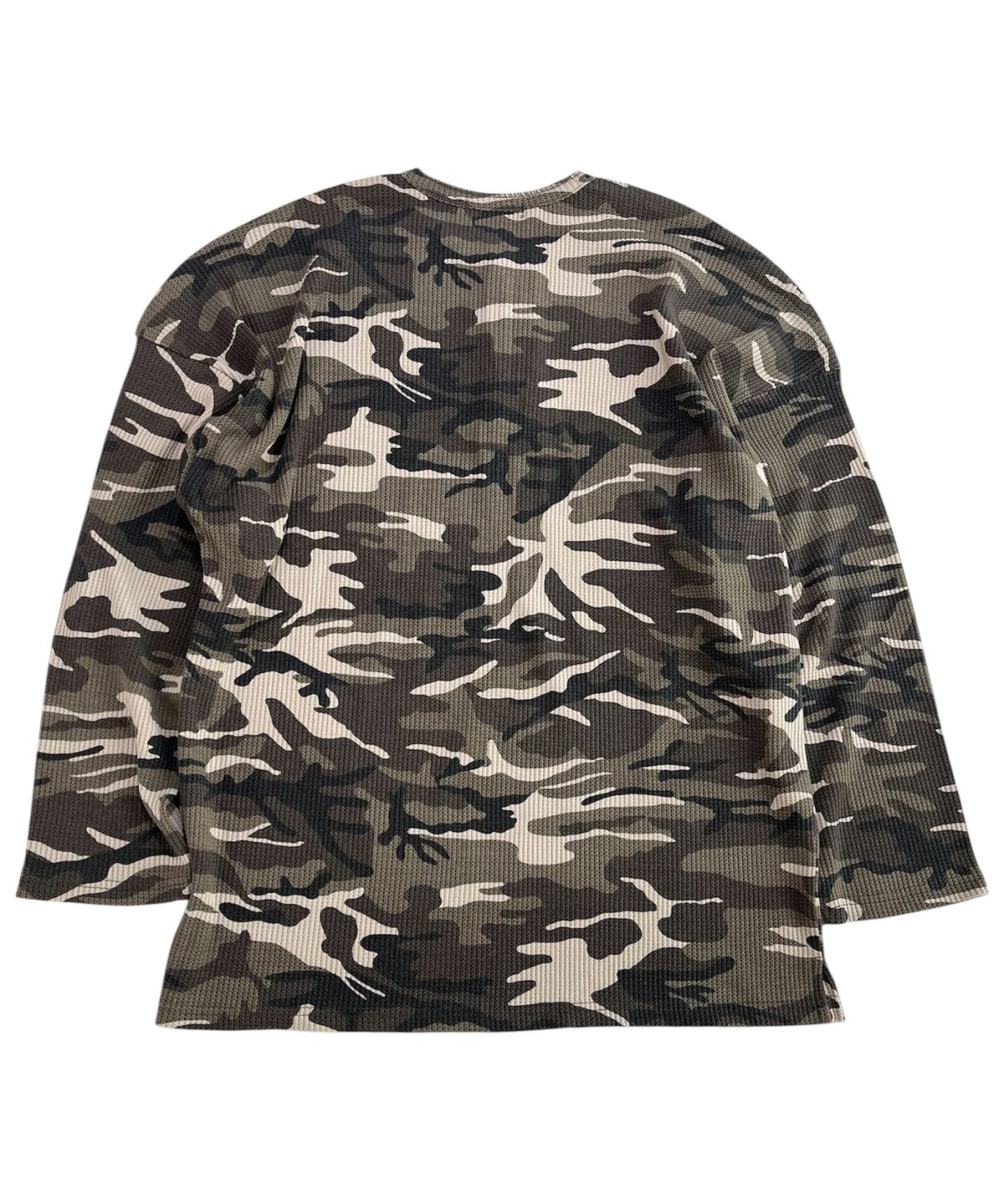 스케이터락(SK8ER ROCK) Double Cross Camouflage Henley Neck T-shirt ((Beige))