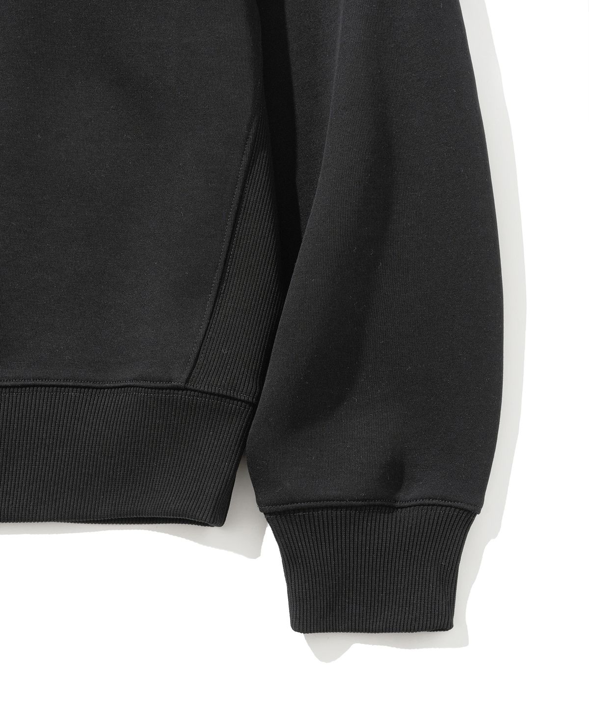 버터플라이 스포츠웨어(BUTTERFLY SPORTSWEAR) 오리지널 자수 로고 스웻셔츠 블랙