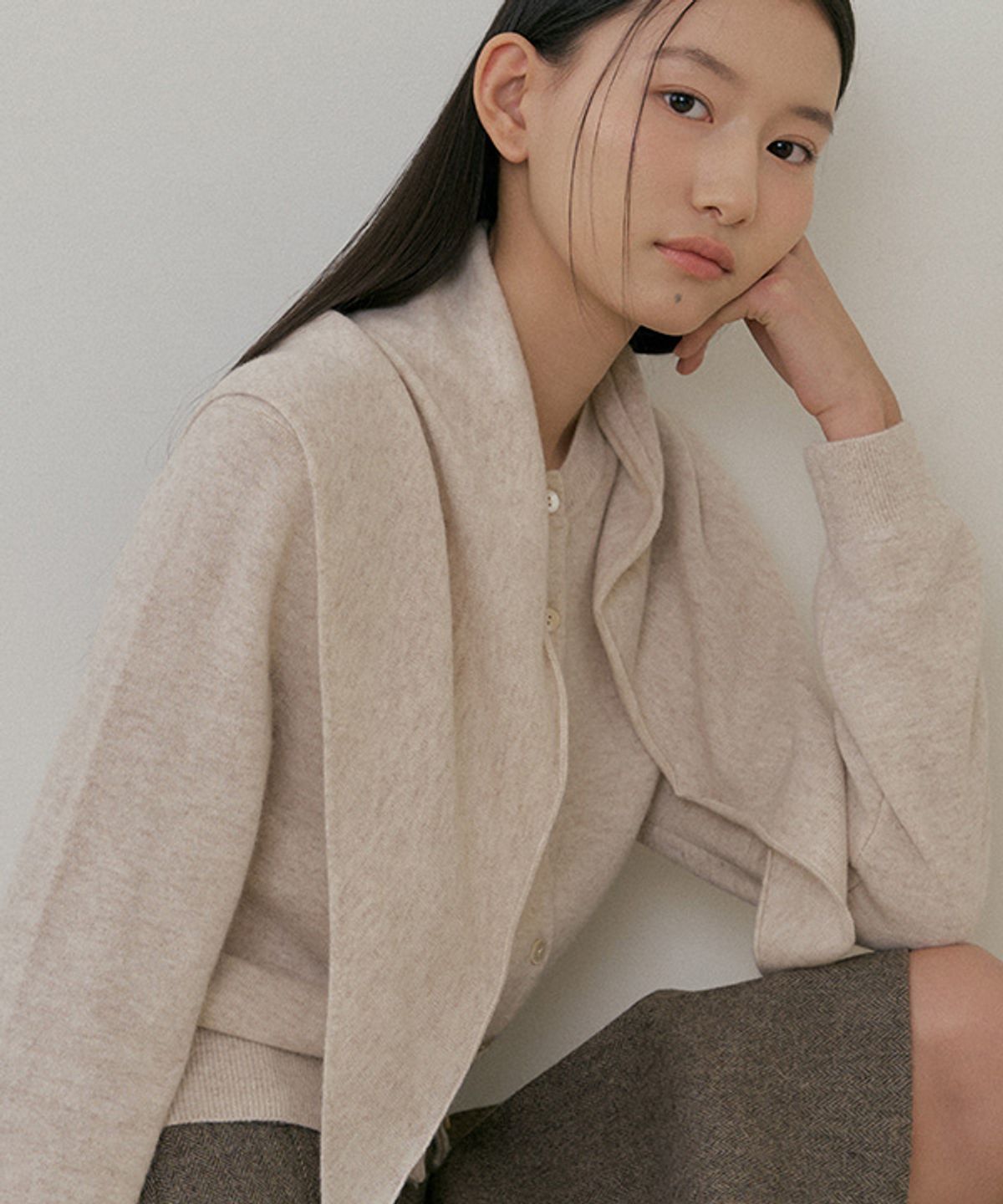 링서울(LINGSEOUL) cashmere round knit cardigan-beige