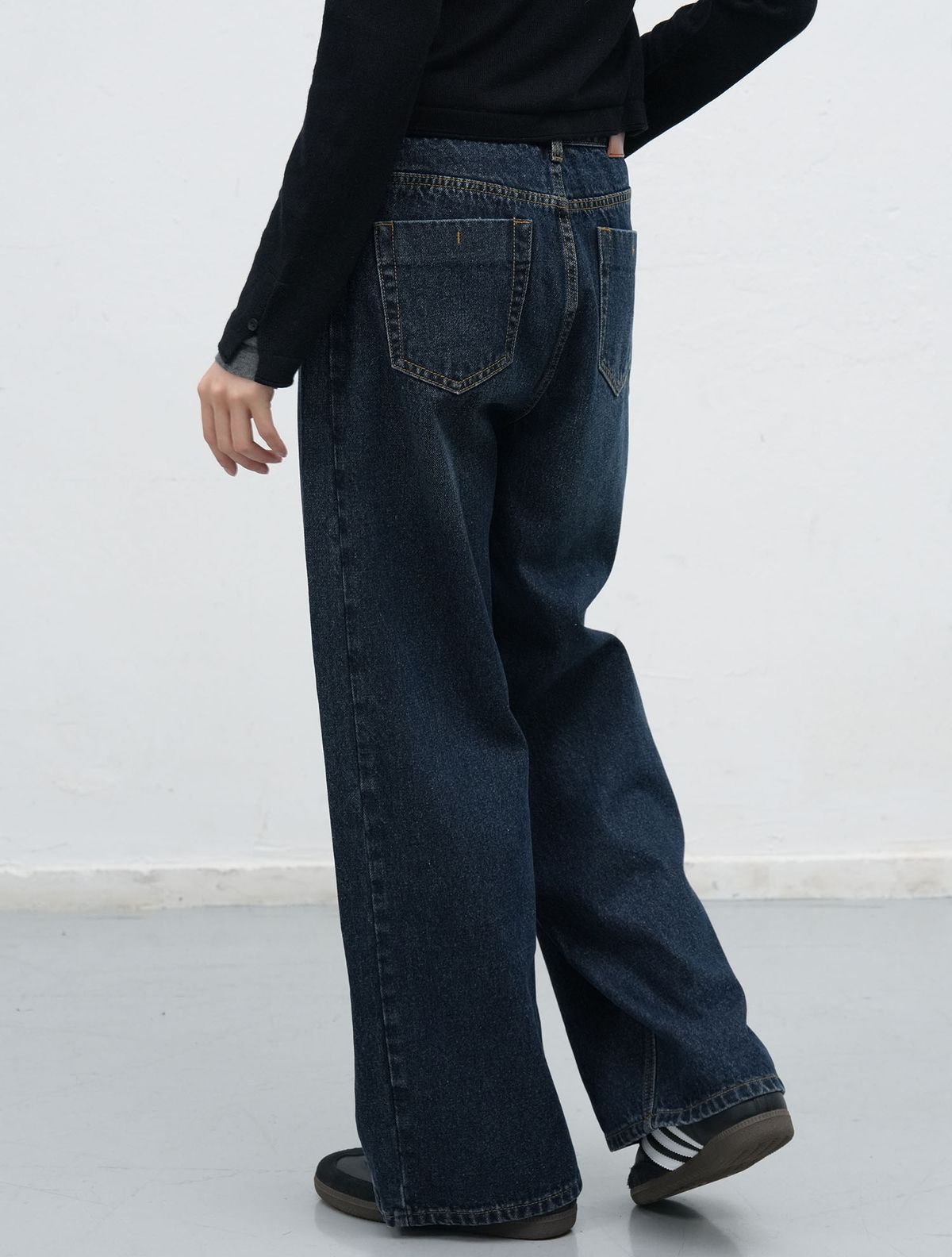 제너럴아이디어(GENERALIDEA) 스냅 디테일 와이드 데님 팬츠 [NAVY] / WBE3L11508