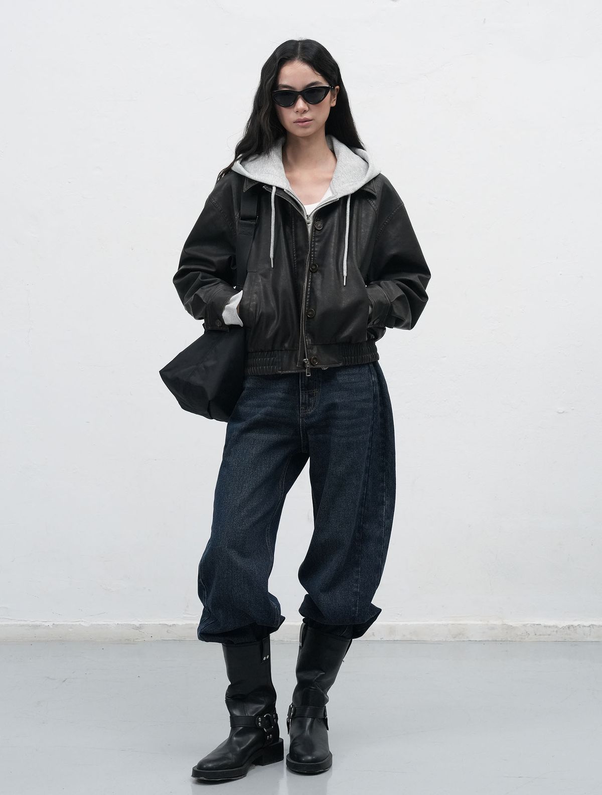 제너럴아이디어(GENERALIDEA) 스냅 디테일 와이드 데님 팬츠 [NAVY] / WBE3L11508