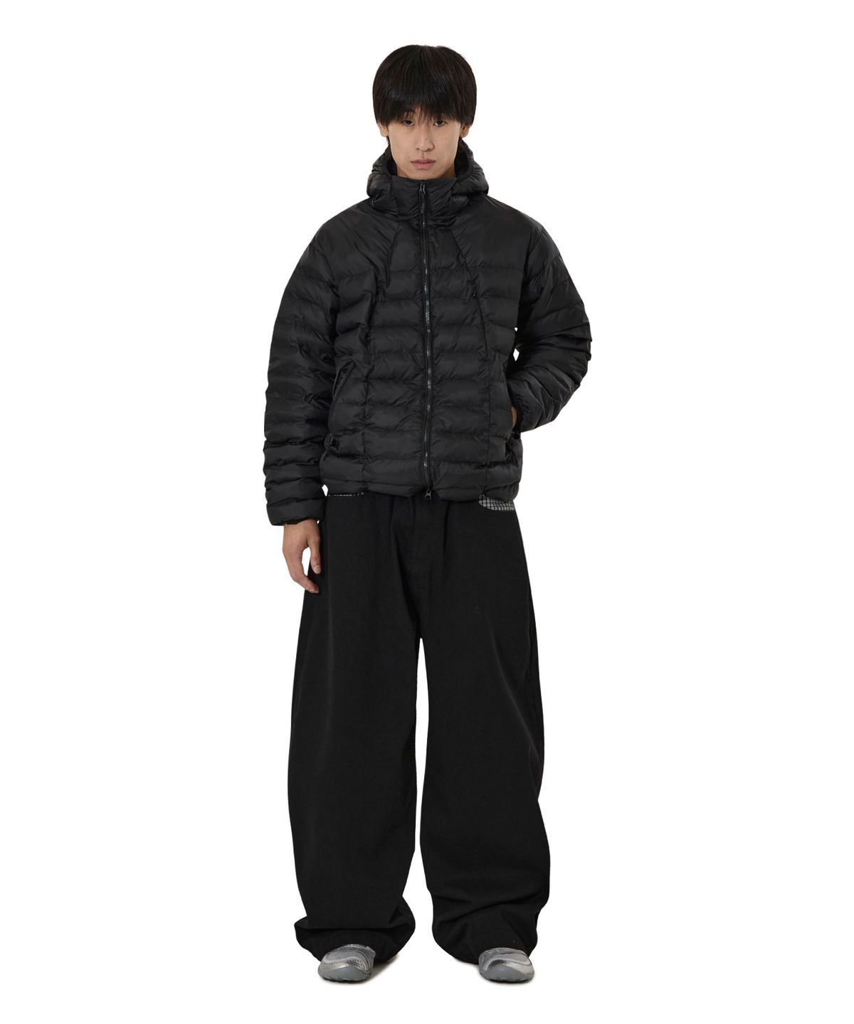 오픈야드(오와이)(OPENYARD(OY)) CURVED ZIPPER LIGHTWEIGHT PUFFER JACKET - BLACK