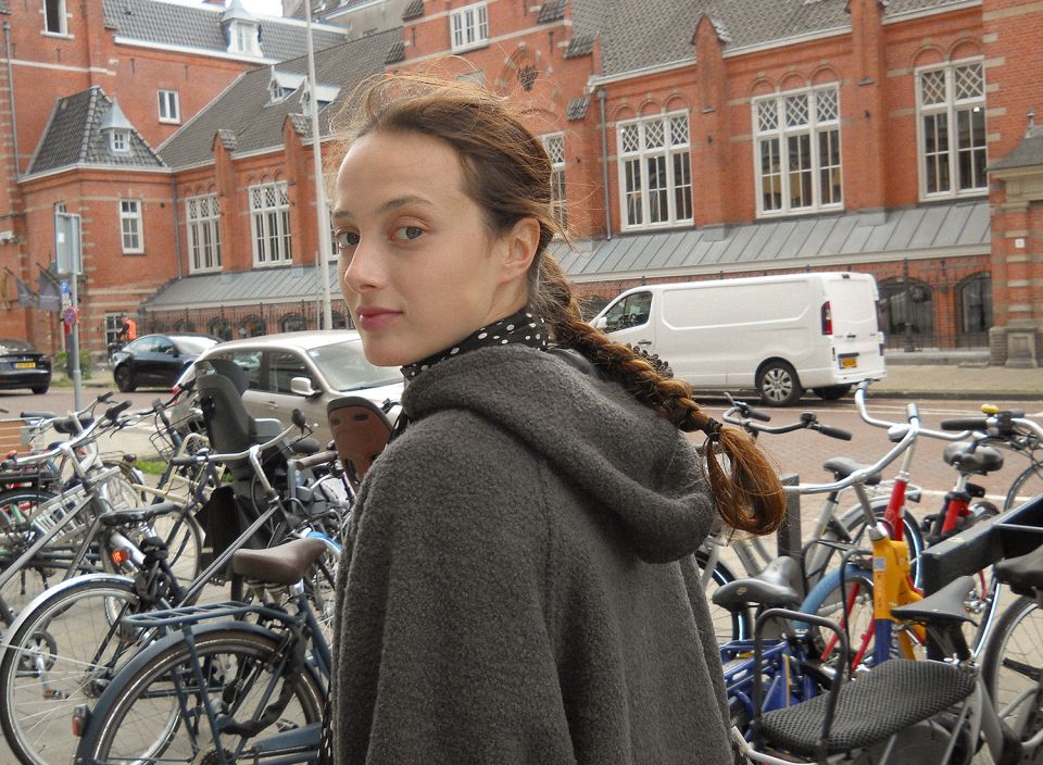 MUSINSA公式 | PESTO フードパーカー付きブークレカーディガン ダーク