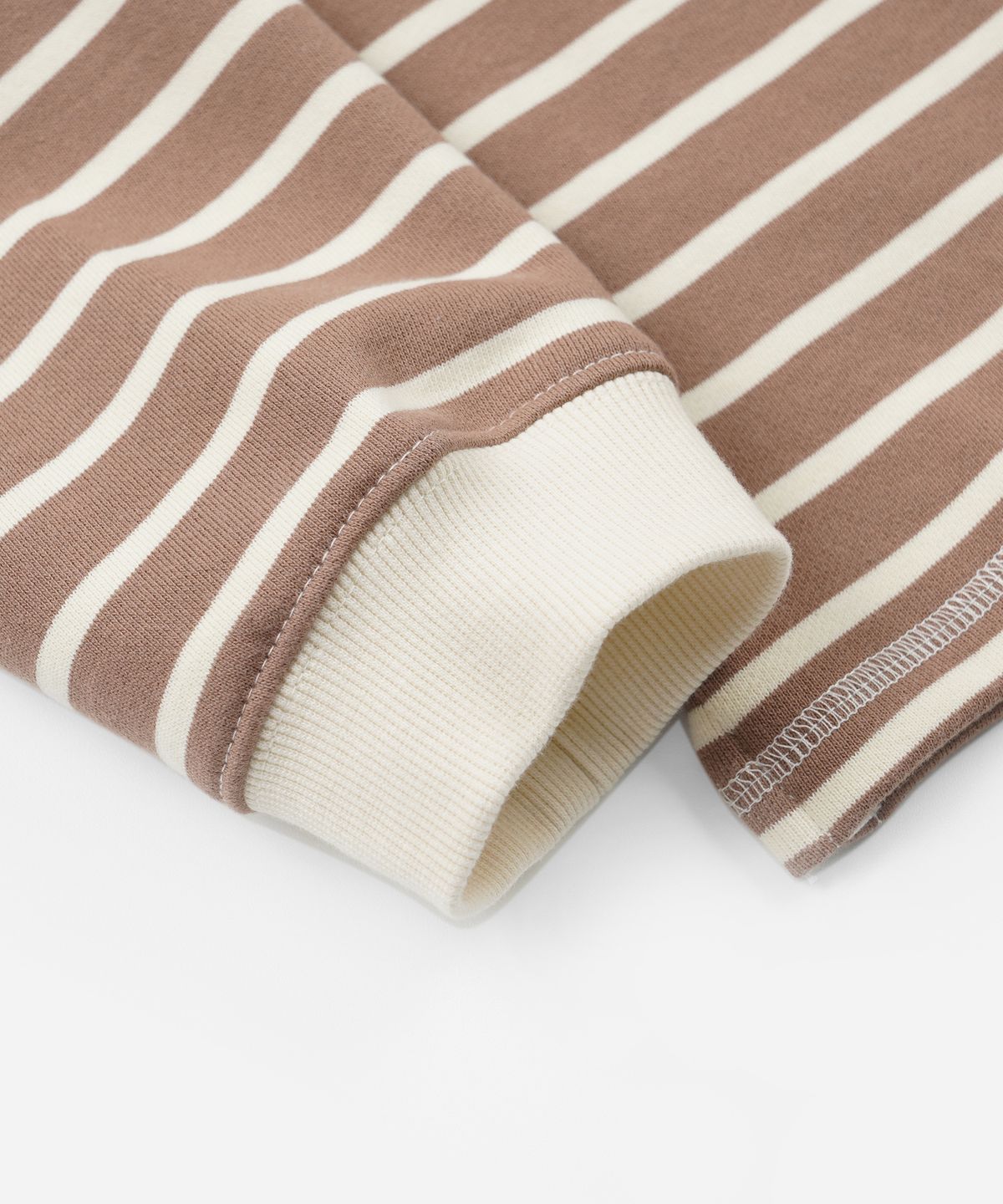 프리즘웍스(FRIZMWORKS) LOOP PATCH STRIPE TEE _ MOCHA