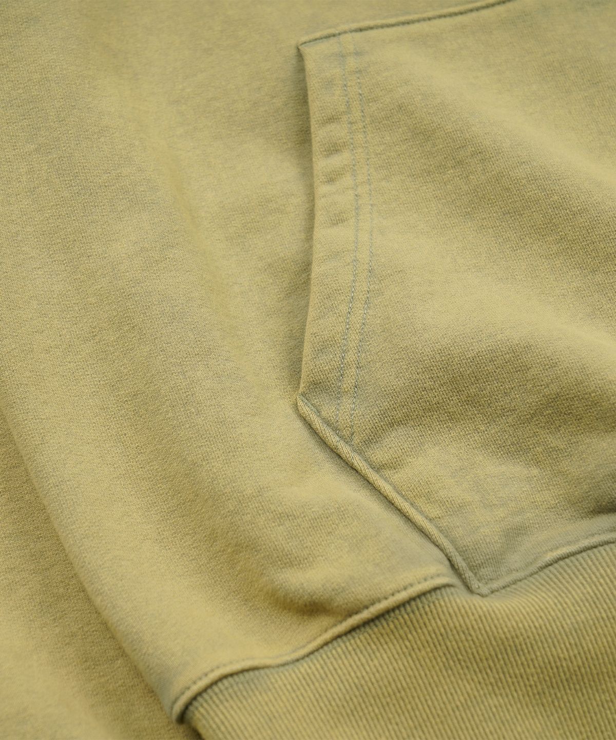 프리즘웍스(FRIZMWORKS) TROPHY PULLOVER HOODY _ MUSTARD