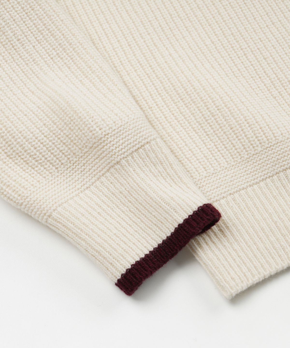프리즘웍스(FRIZMWORKS) CONTRAST COLLAR HALF ZIP KNIT _ CREAM