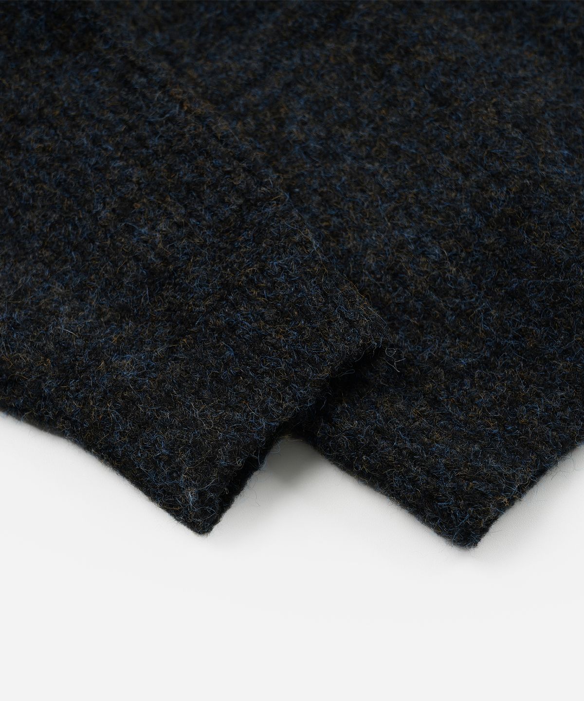 프리즘웍스(FRIZMWORKS) BRUSHED WOOL ROUND CARDIGAN _ BLACK
