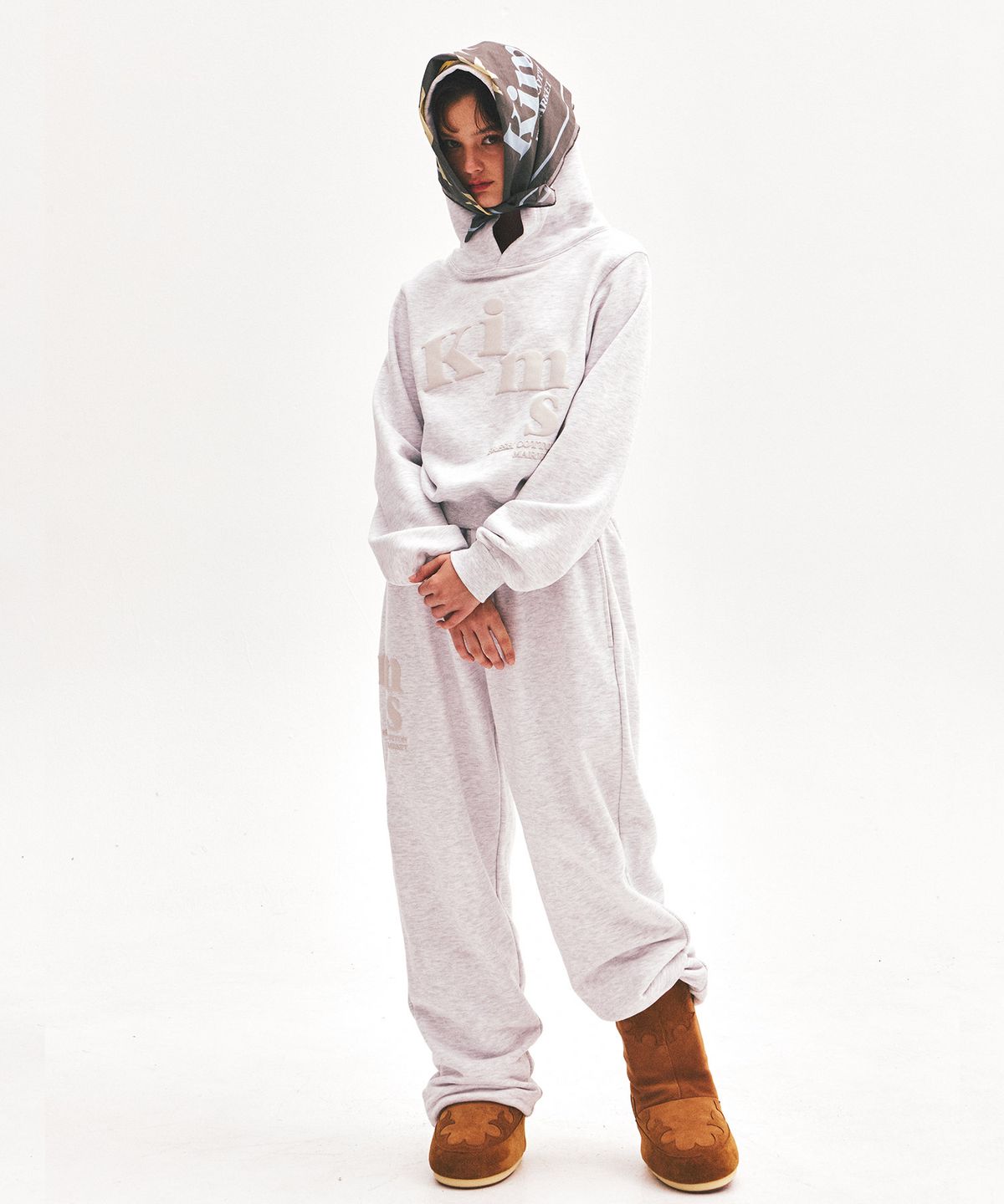 킴스 프레시 코튼 마켓(KIMS FRESH COTTON MARKET) (Unisex) Messy Alpha Logo Hoodie Grey