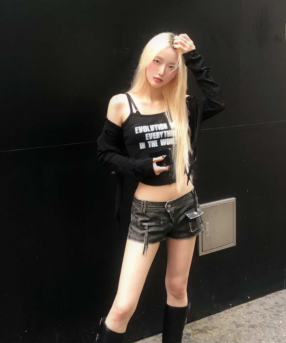 이브인더월드(EVEINTHEWORLD) (W) HAZY STRAP TANK TOP BLACK