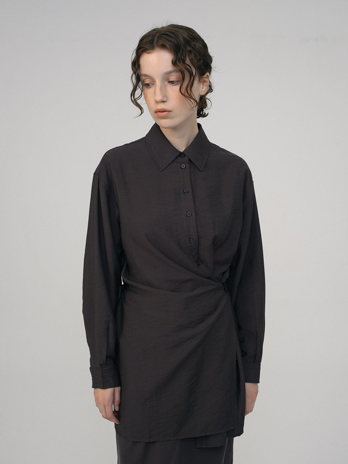헌치(HUNCH) Wrap Shirt Onepiece (2color)