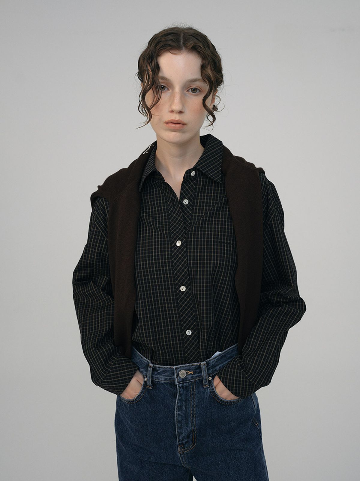 헌치(HUNCH) Unique Overfit Embroidery Shirt (3color)