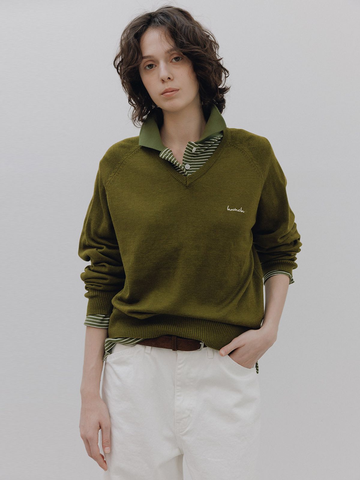 헌치(HUNCH) Classical Soft V-Neck Knit (2color)