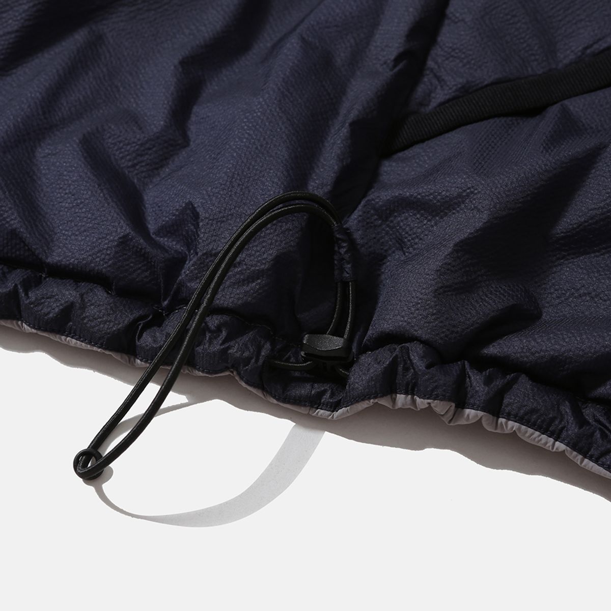 모이프(MOIF) [AW25] REVERSIBLE PUFF VEST / CLOUD GRAY/NAVY