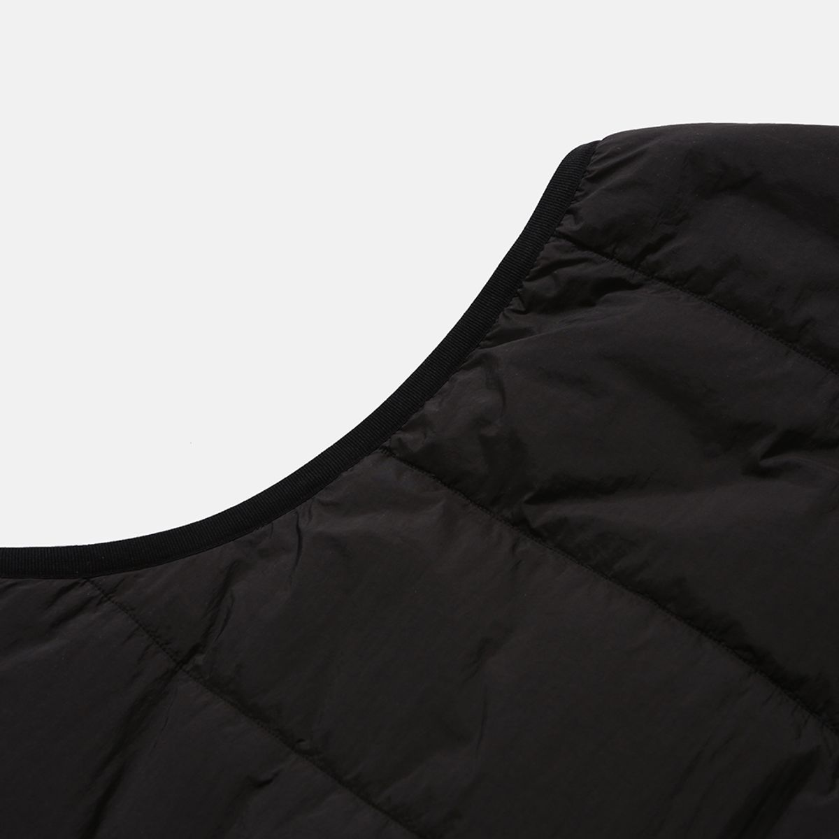 모이프(MOIF) [AW25] REVERSIBLE PUFF VEST / BLACK/ECRU