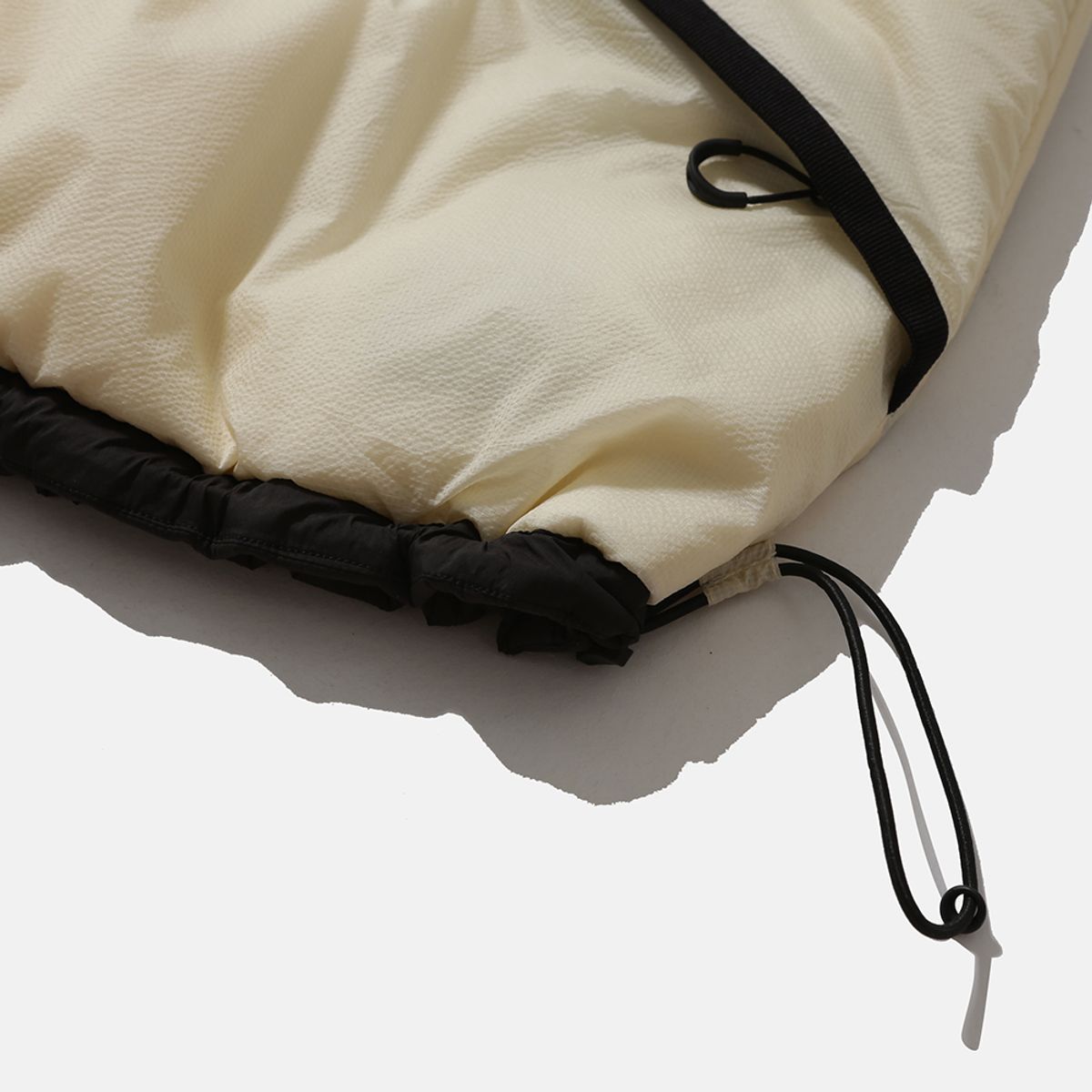 모이프(MOIF) [AW25] REVERSIBLE PUFF VEST / BLACK/ECRU