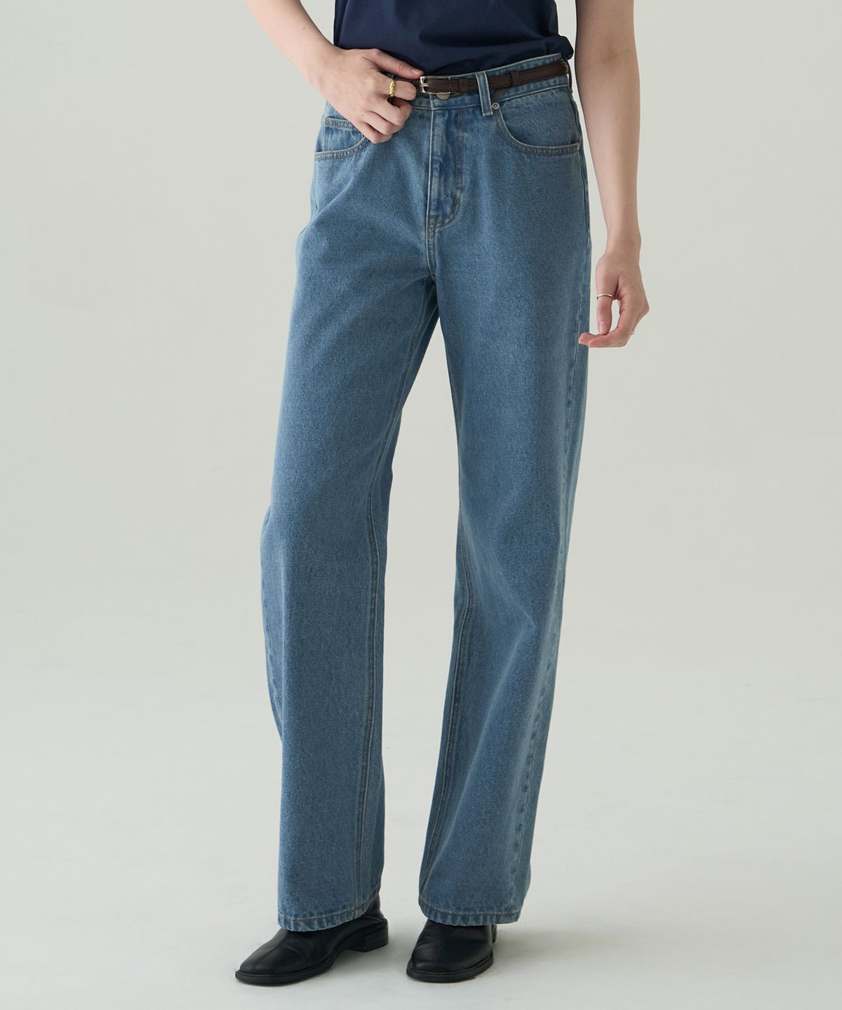 드로우핏 우먼(DRAWFIT WOMEN) 코어 스트레이트 핏 데님 팬츠 [LIGHT BLUE]