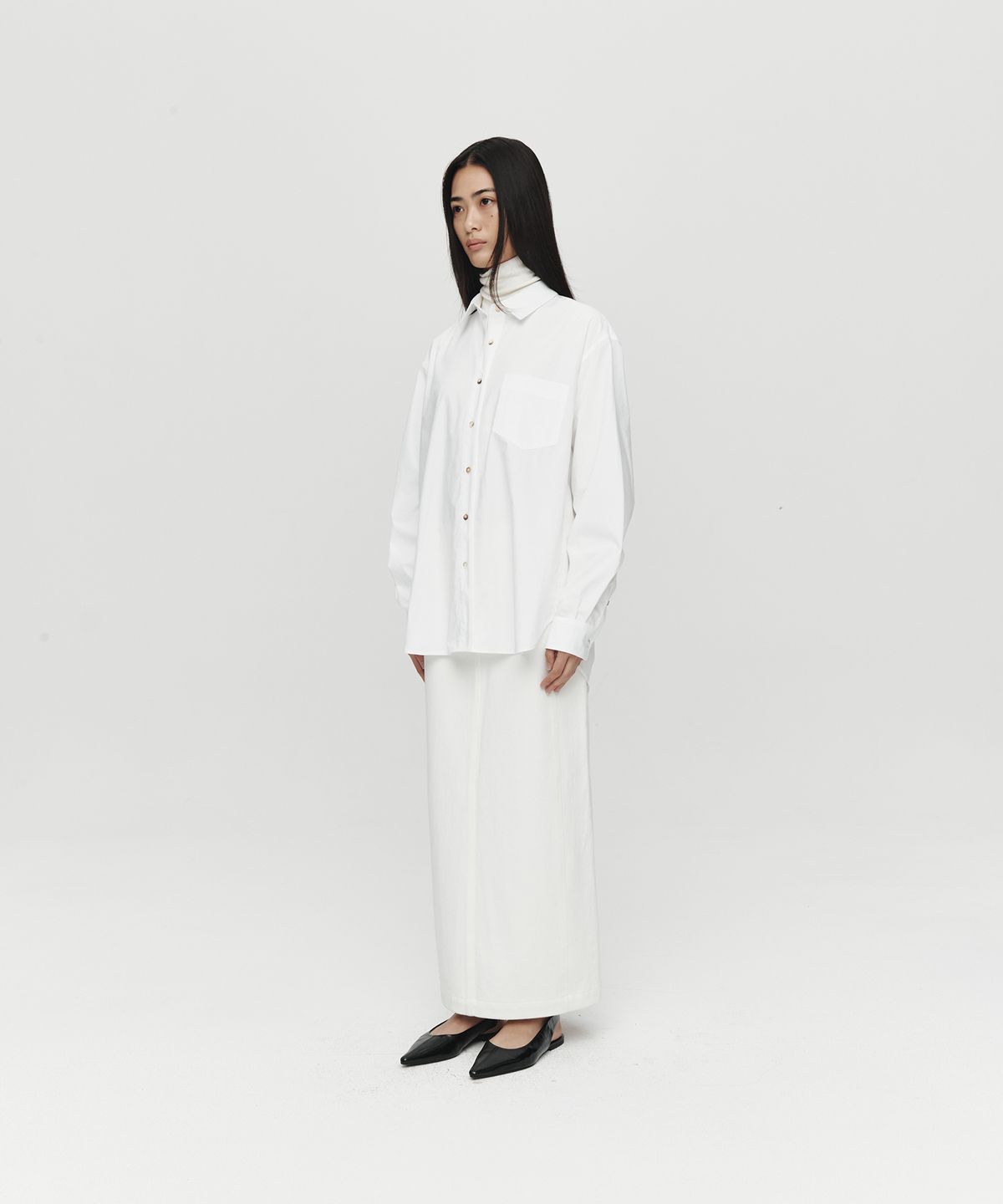 호이테(HEUTE) REFINED STRAIGHT TWILL SKIRT (OFF WHITE)