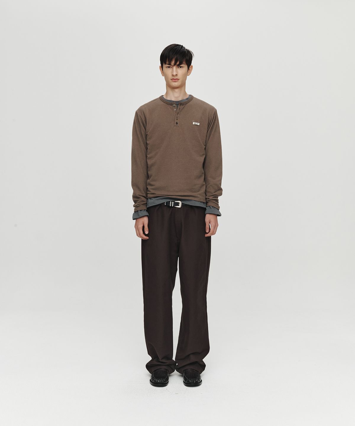 호이테(HEUTE) HEAVY COTTON BANDING PLEATED PANTS (BROWN)
