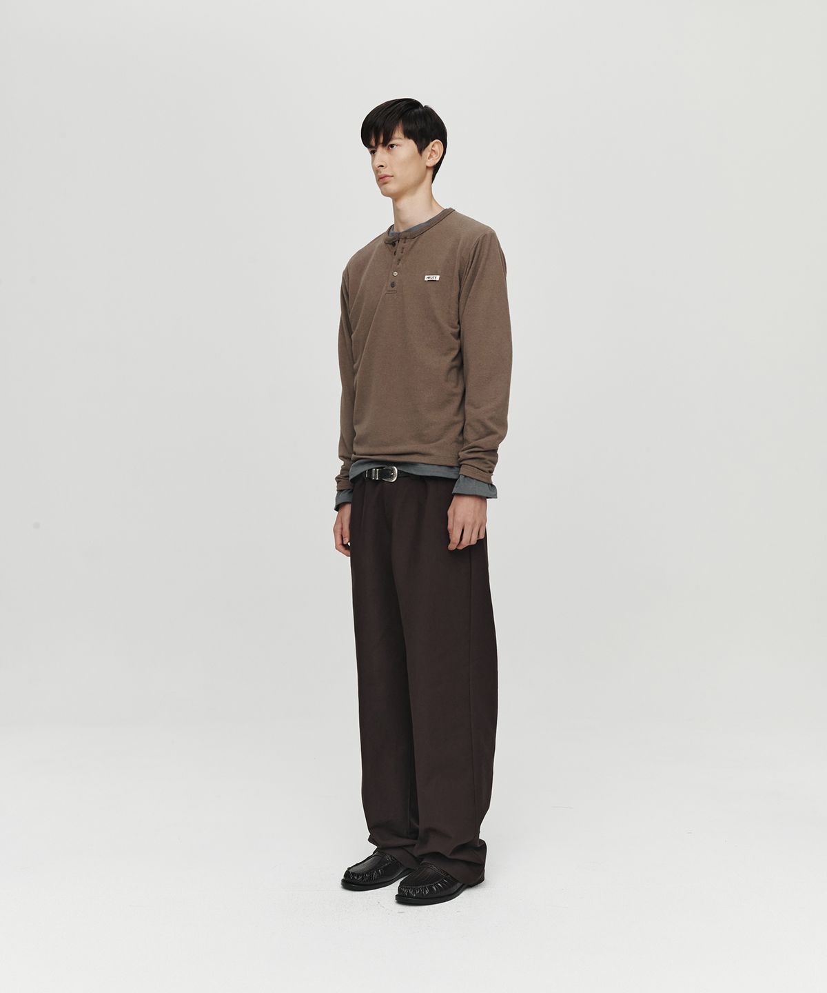 호이테(HEUTE) HEAVY COTTON BANDING PLEATED PANTS (BROWN)