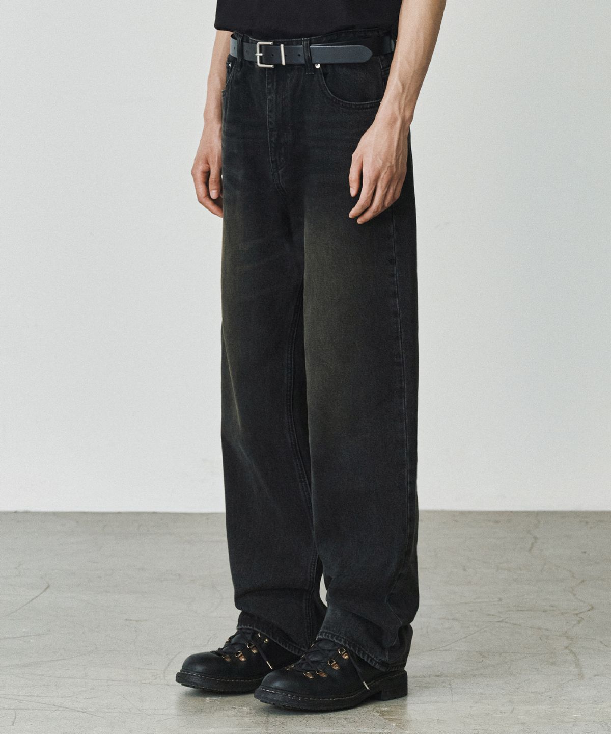 브랜디드(BRANDED) WIDE DENIM PANTS [OIL BLACK]