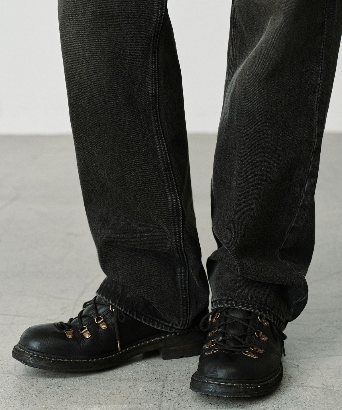 브랜디드(BRANDED) WIDE DENIM PANTS [OIL BLACK]