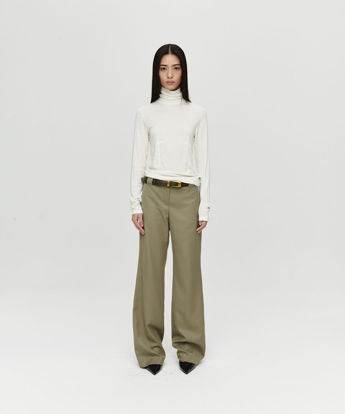 호이테(HEUTE) WOOL SLIM PANTS (BEIGE)
