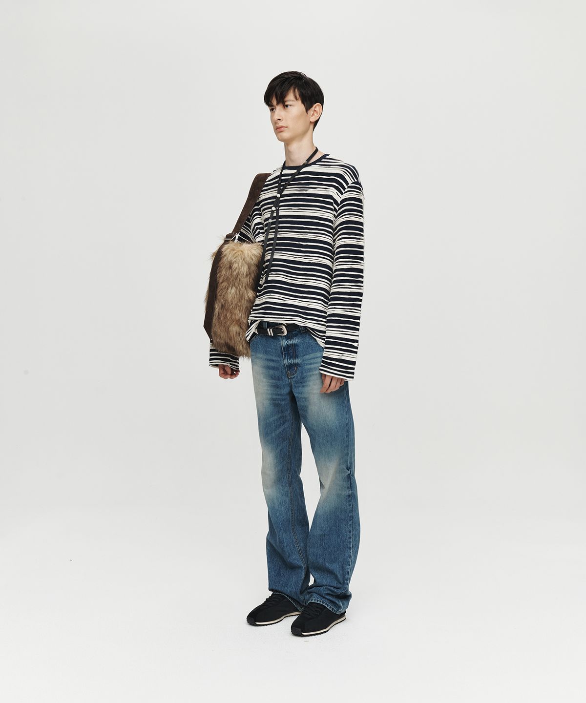 호이테(HEUTE) HET DAVID WASH DENIM (BLUE)