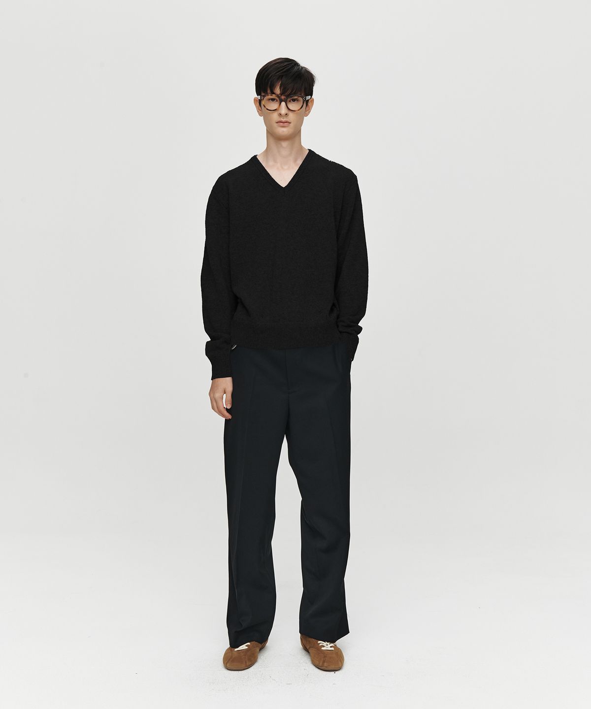 호이테(HEUTE) CASHMERE WOOL V NECK KNIT (BLACK)