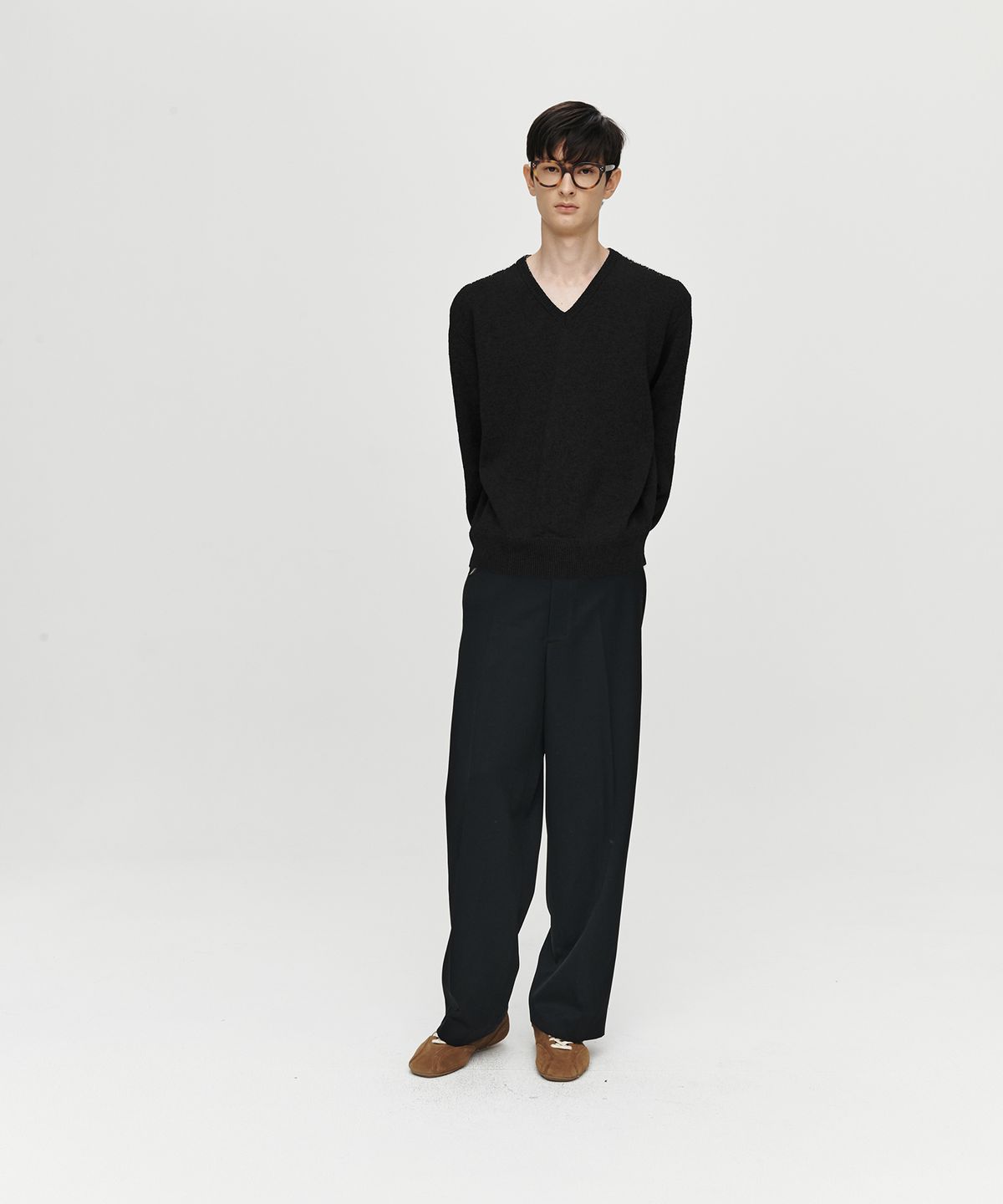 호이테(HEUTE) CASHMERE WOOL V NECK KNIT (BLACK)