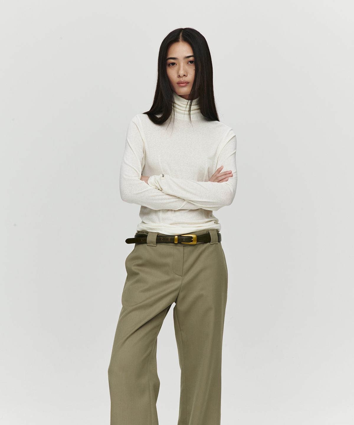호이테(HEUTE) WOOL LINE TURTLENECK (IVORY)