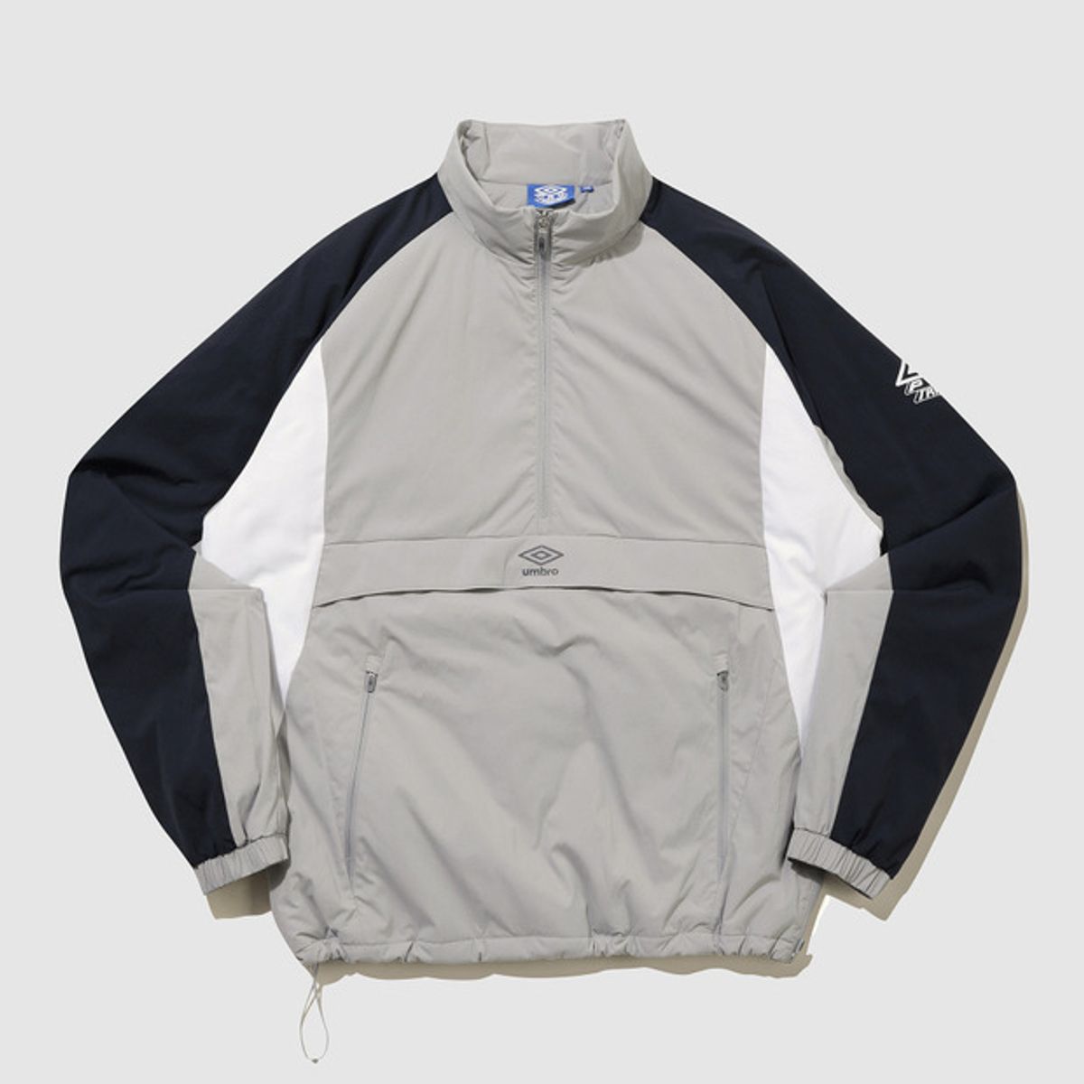 엄브로(UMBRO) PTR 스탠넥 인슐레이션 아노락 라이트 그레이(UQ421SWTO3)
