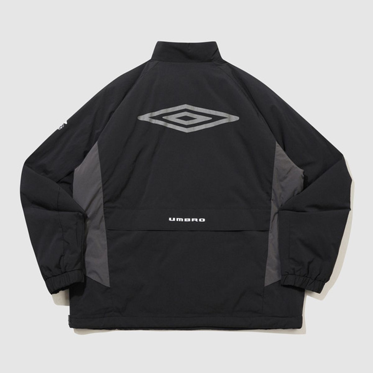 엄브로(UMBRO) PTR 스탠넥 인슐레이션 아노락 블랙(UQ421SWTO3)