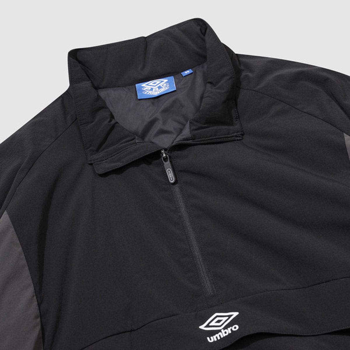 엄브로(UMBRO) PTR 스탠넥 인슐레이션 아노락 블랙(UQ421SWTO3)