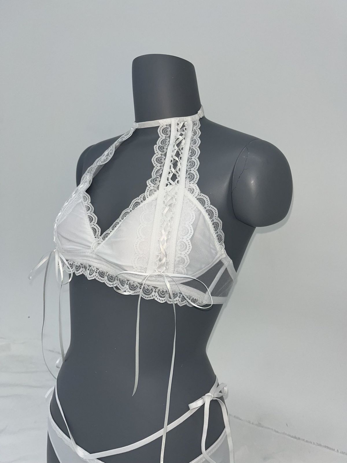 웻진스(WETGENES) 홀터넥 비키니 세트 [WHITE/BLACK]