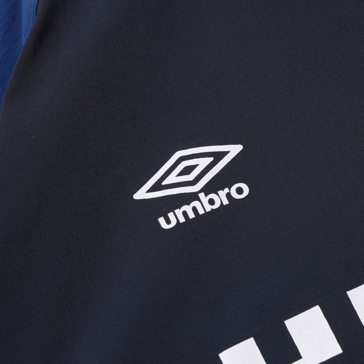 엄브로(UMBRO) PTR 하이넥 OCTA 피스테 네이비(UQ421SWTO4)