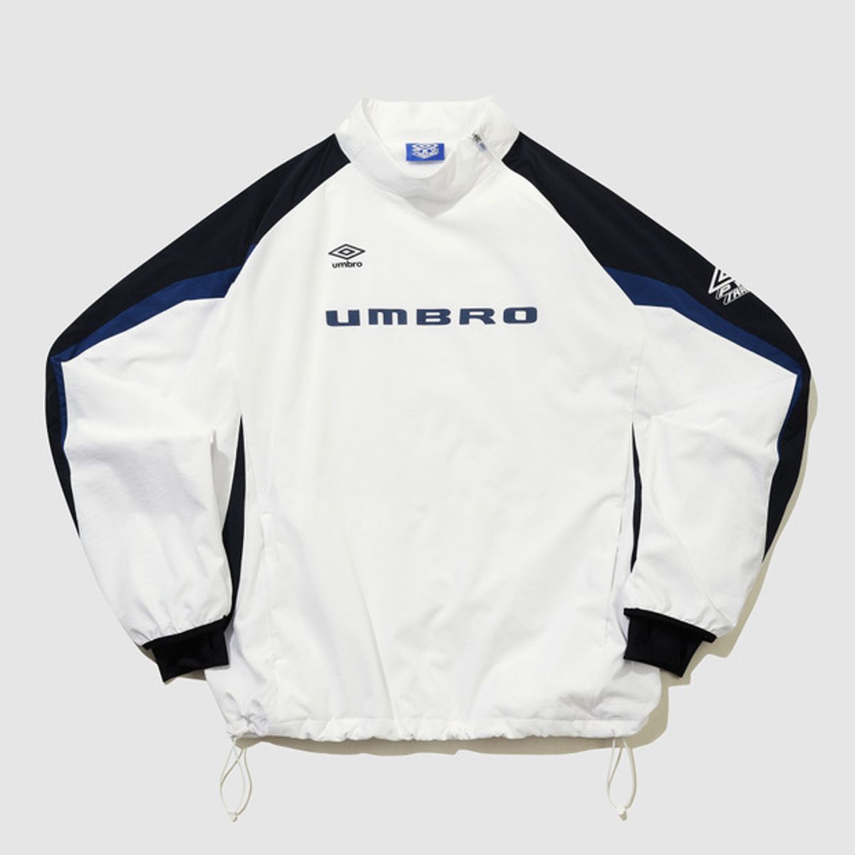 엄브로(UMBRO) PTR 하이넥 OCTA 피스테 화이트(UQ421SWTO4)