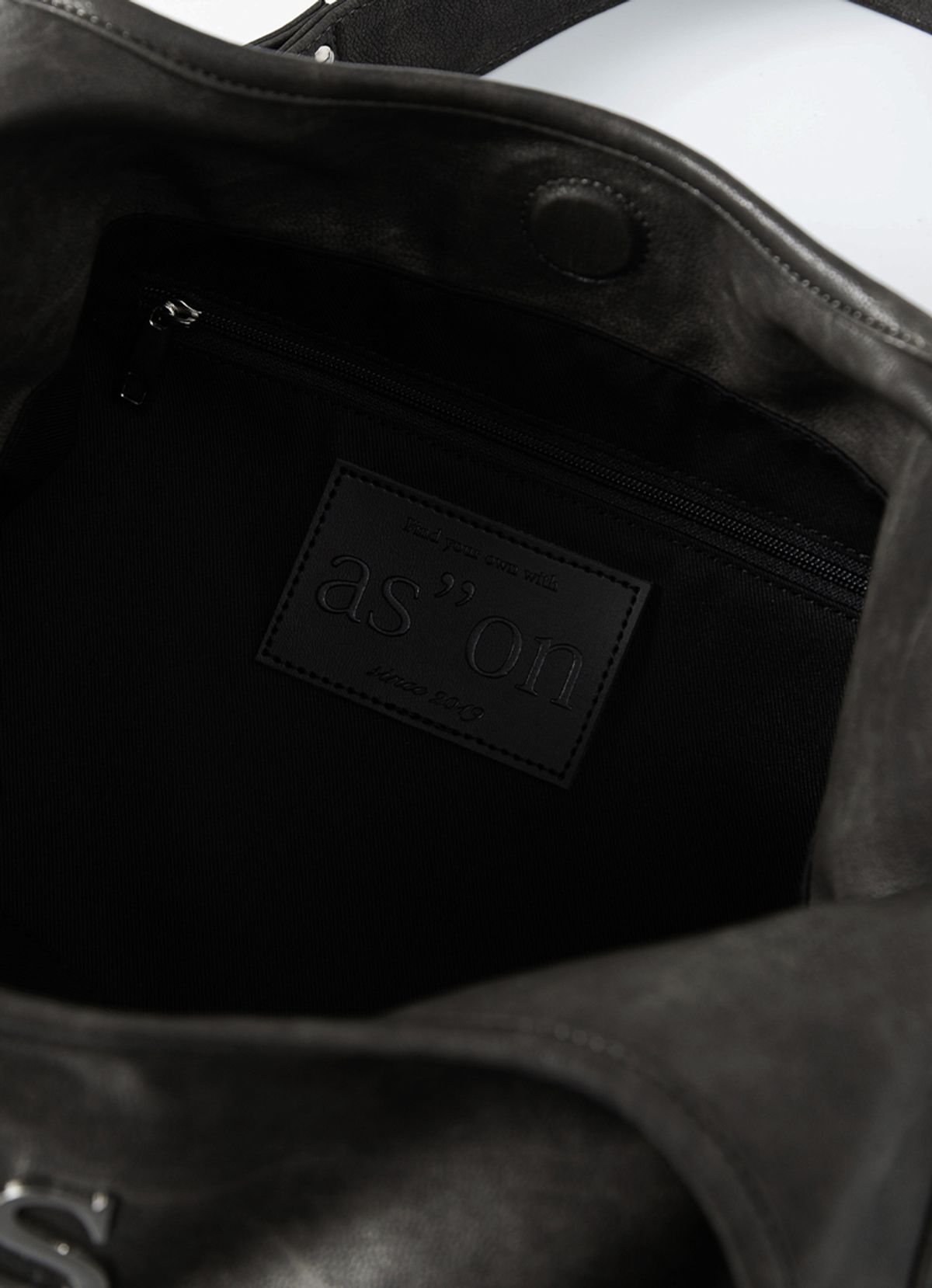 애즈온(ASON) RICKY SHOULDER BAG / CRACK BROWN
