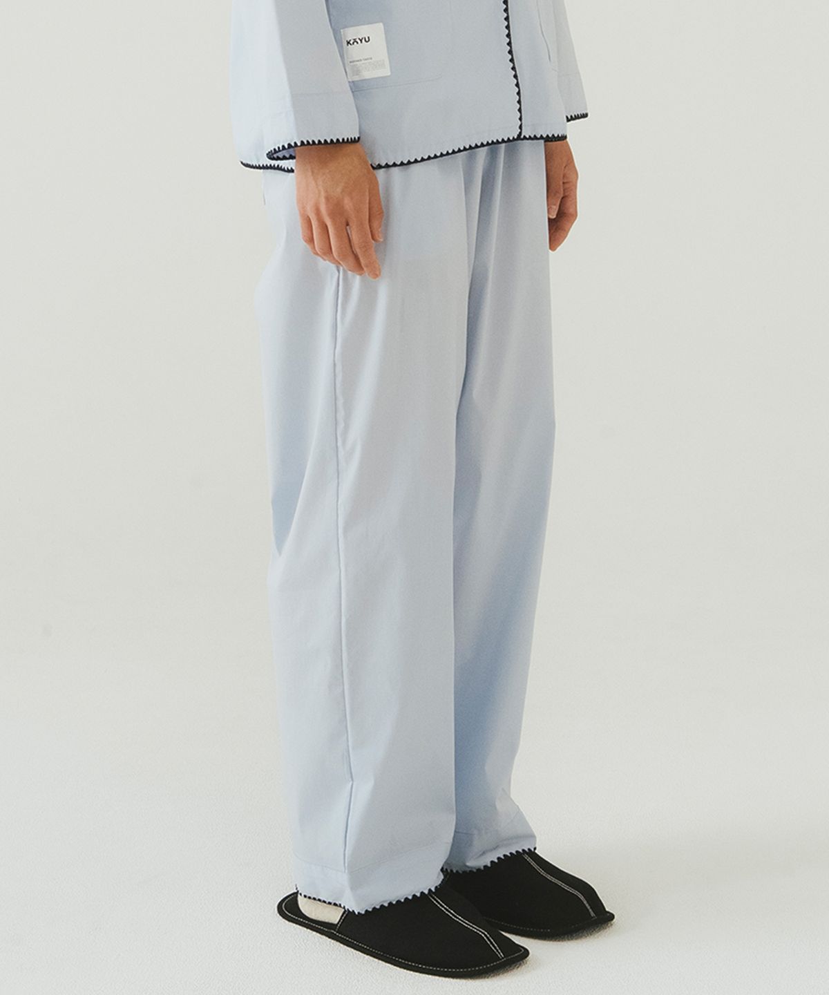 고유(KOYU) 모노 라운지 셋업 스카이블루 (Needle Stich)