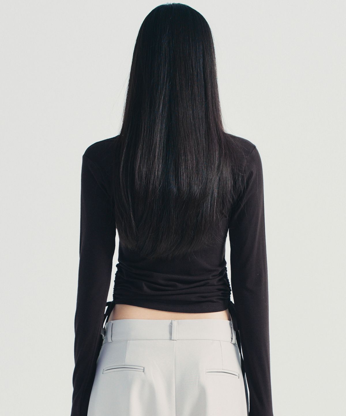 닉앤니콜(NICK&NICOLE) LABEL STRING SLIM LONG SLEEVE TOP_BLACK