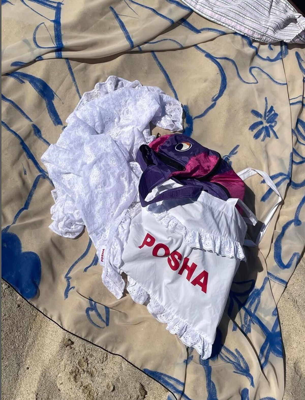 포샤(POSHA) 프릴 져지 스카프 화이트