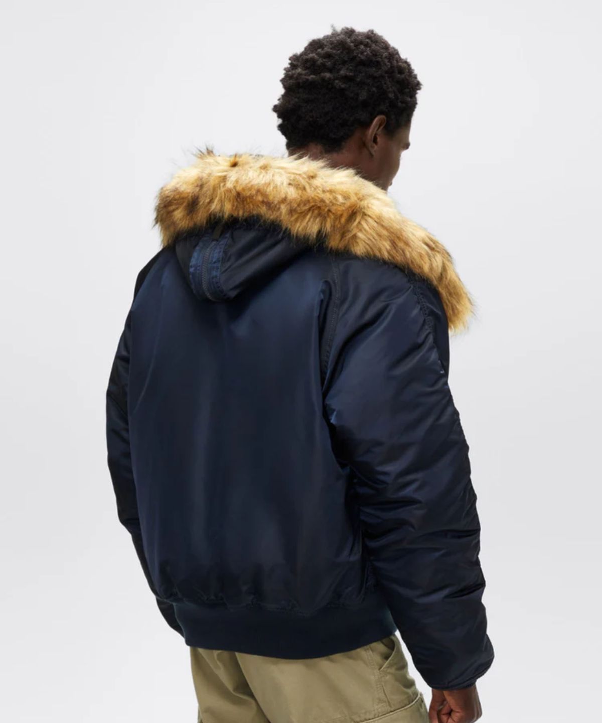 알파 인더스트리(ALPHA INDUSTRIES) N-2B 헤리티지 핏 파카 레플리카 블루