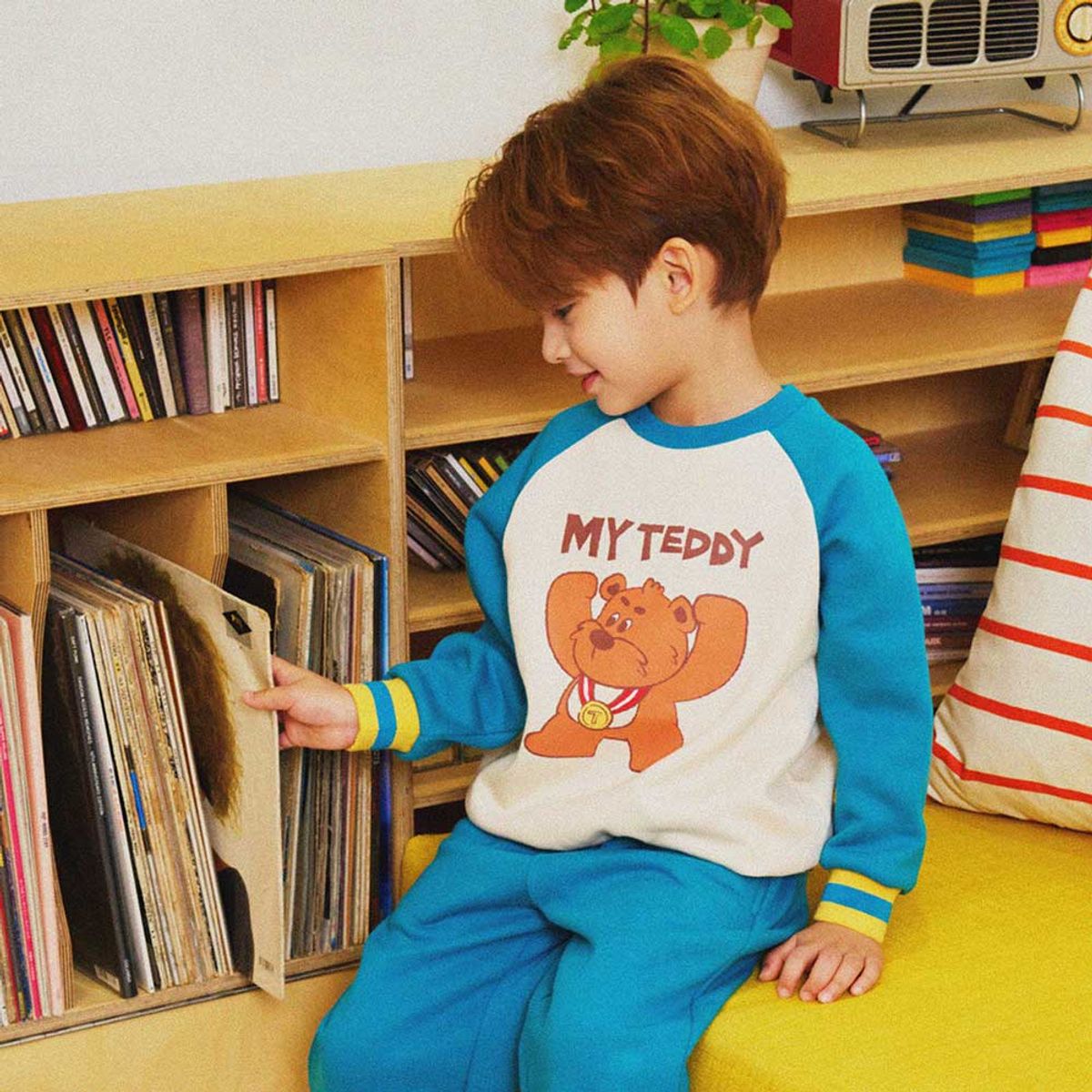 미니도우(MINIDOU) 마이테디 키즈 기모 맨투맨
