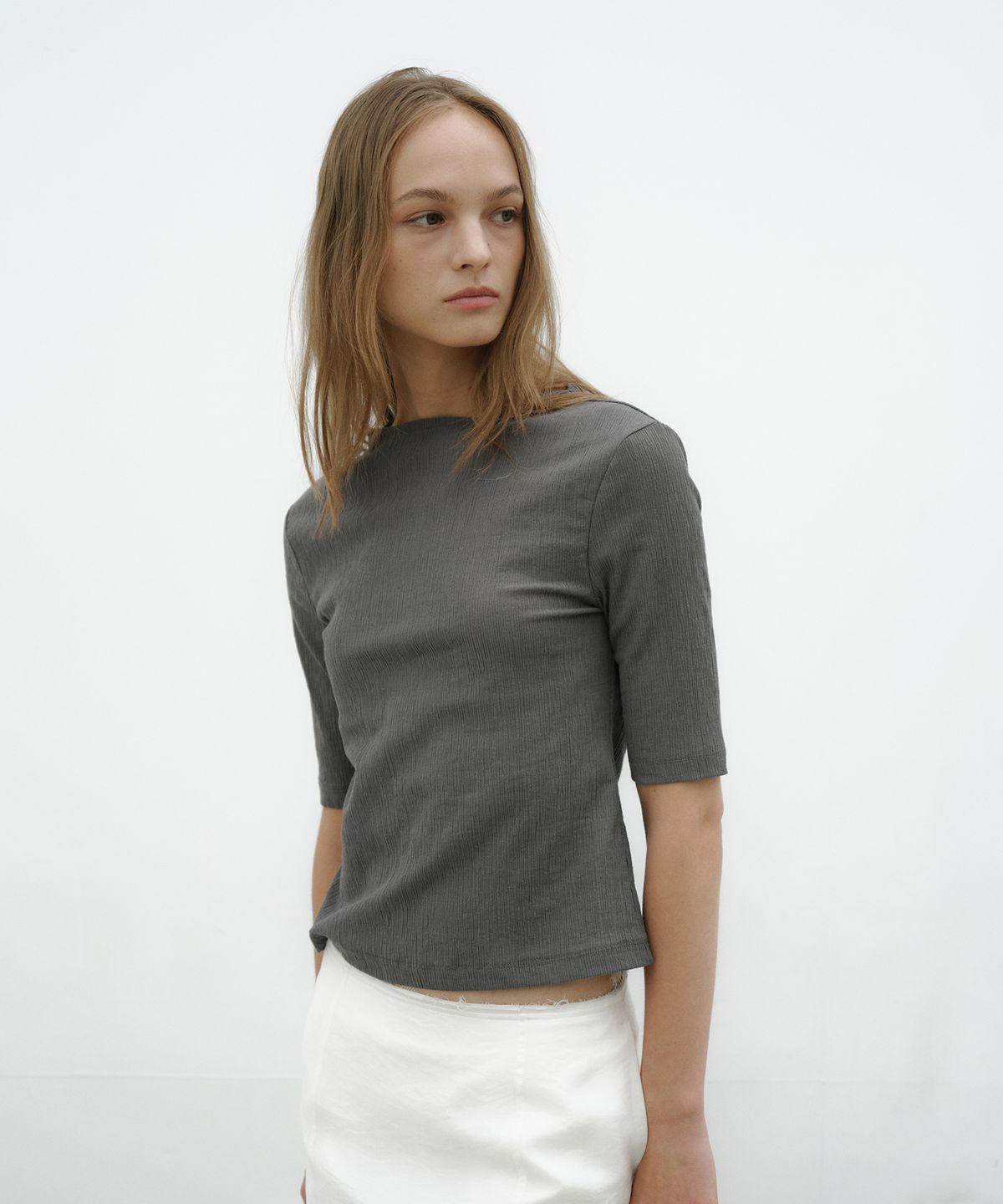 로우타이드(LOW TIDE) PLEATS HALF TOP [CHARCOAL]