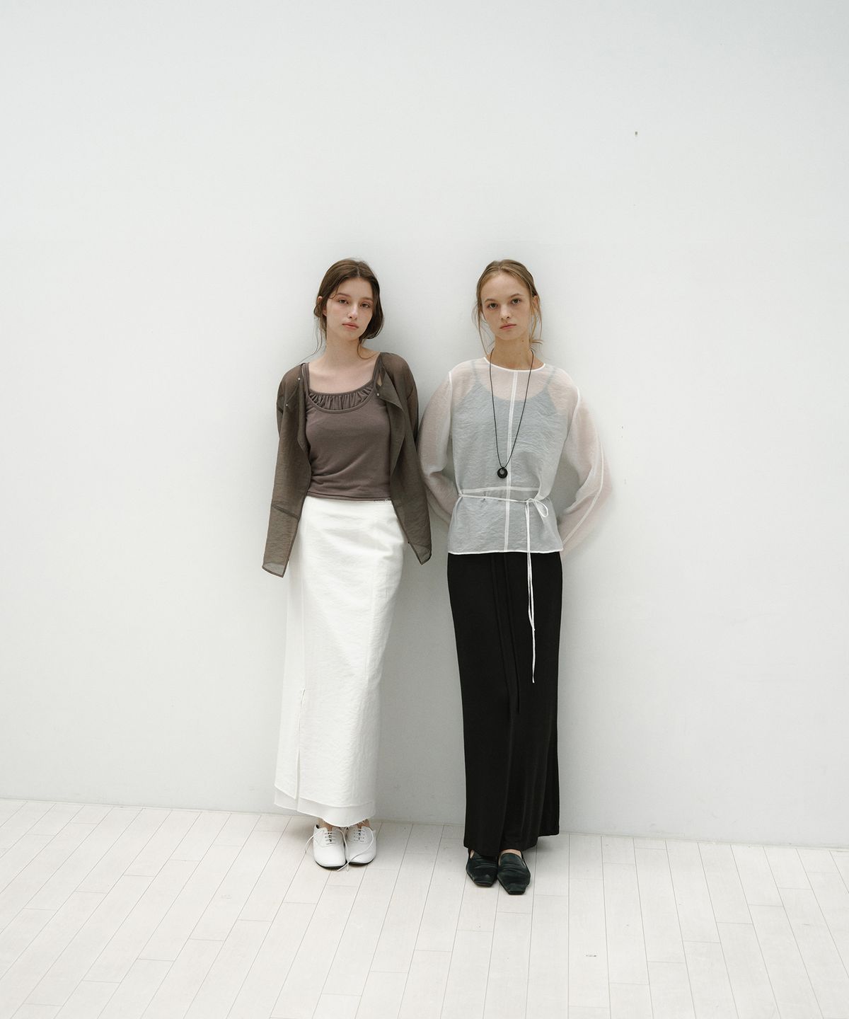 로우타이드(LOW TIDE) SHEER STITCHED BLOUSE [BROWN]