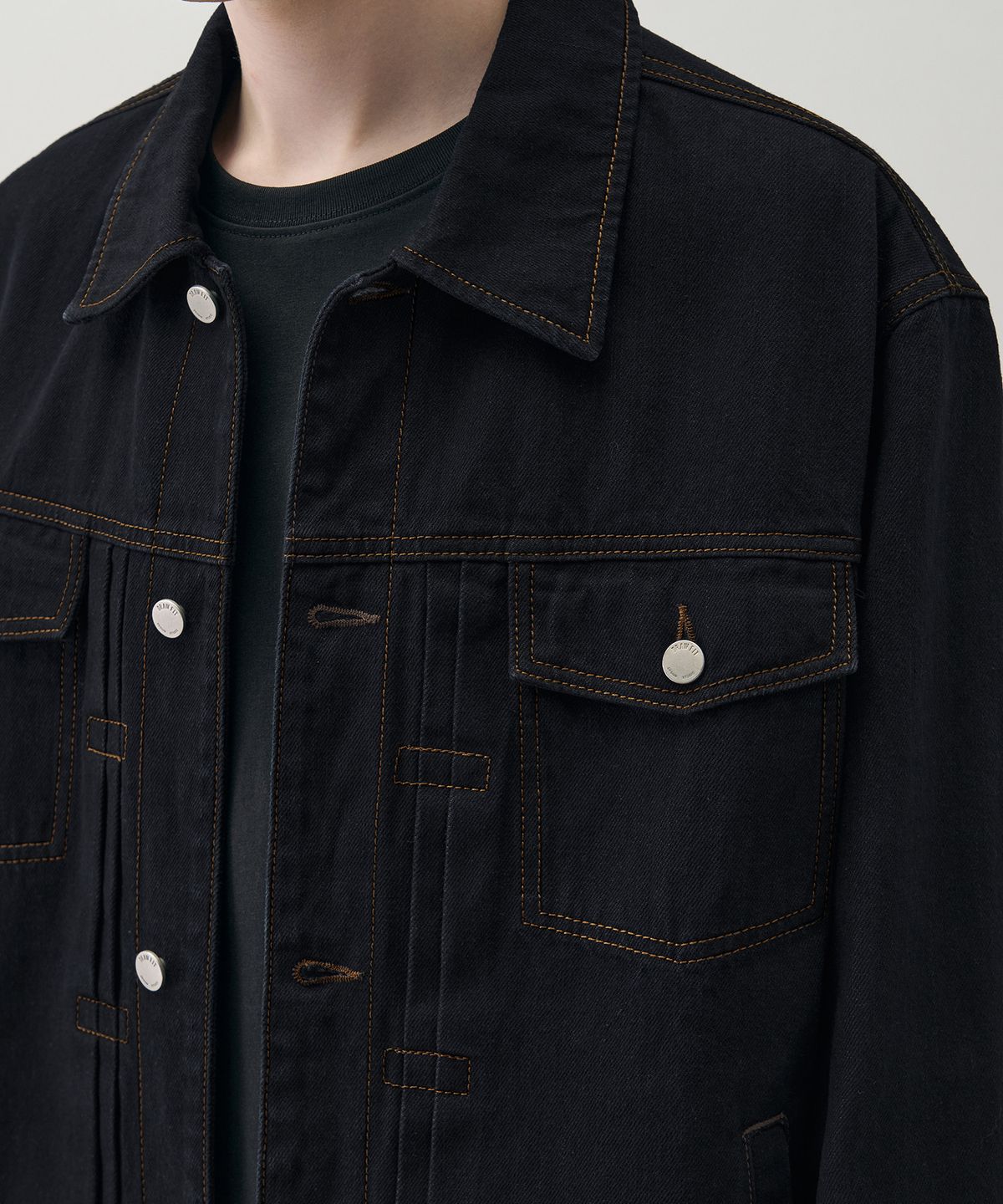 드로우핏(DRAW FIT) 워싱 릴렉스 데님 트러커 자켓 [BLACK INDIGO]