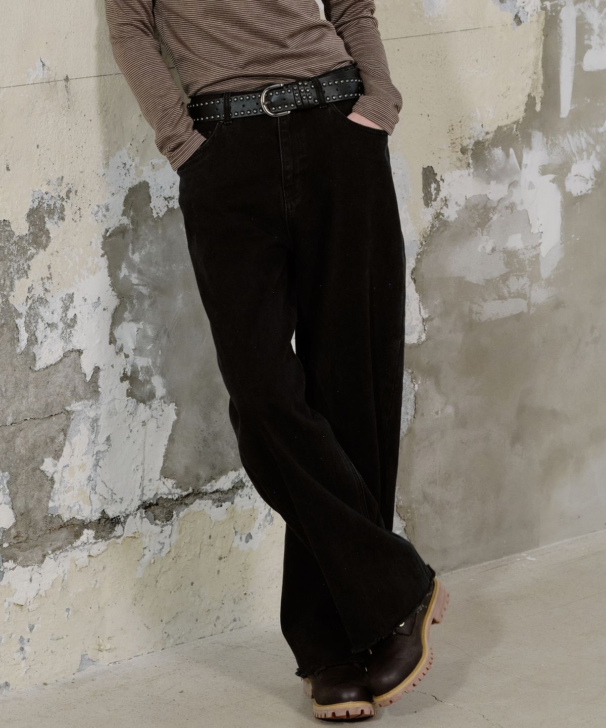 플랙 우먼(PLAC WOMEN) 커브드 린스드 데님팬츠 M44 블랙