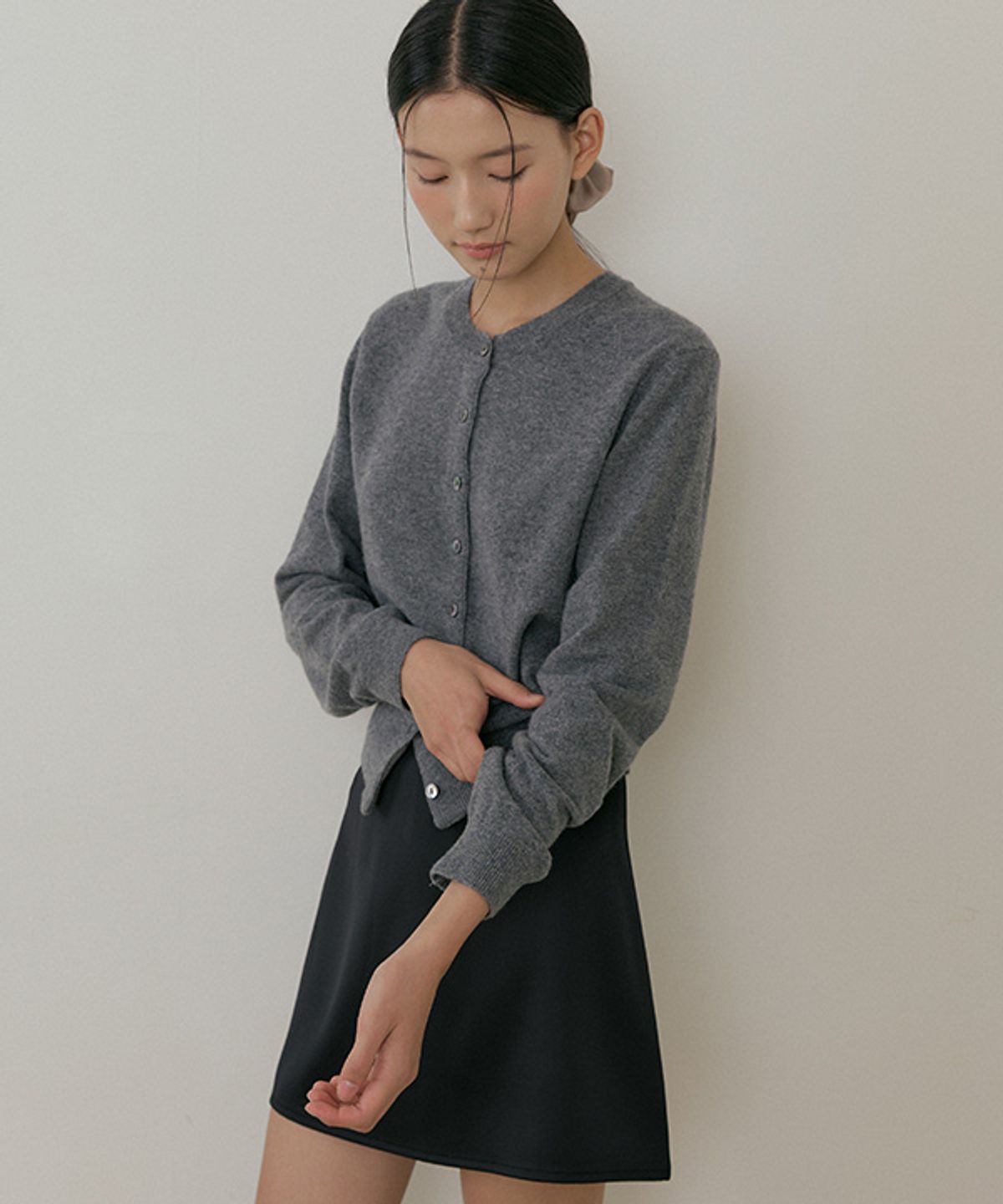 링서울(LINGSEOUL) satin mini skirt-black