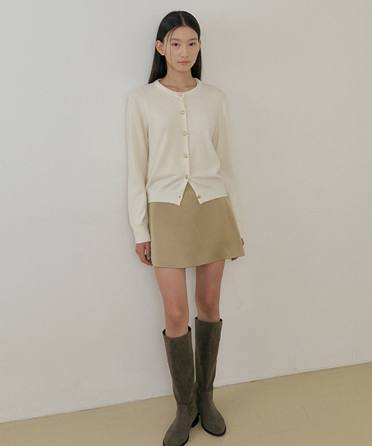 링서울(LINGSEOUL) satin mini skirt-deep beige