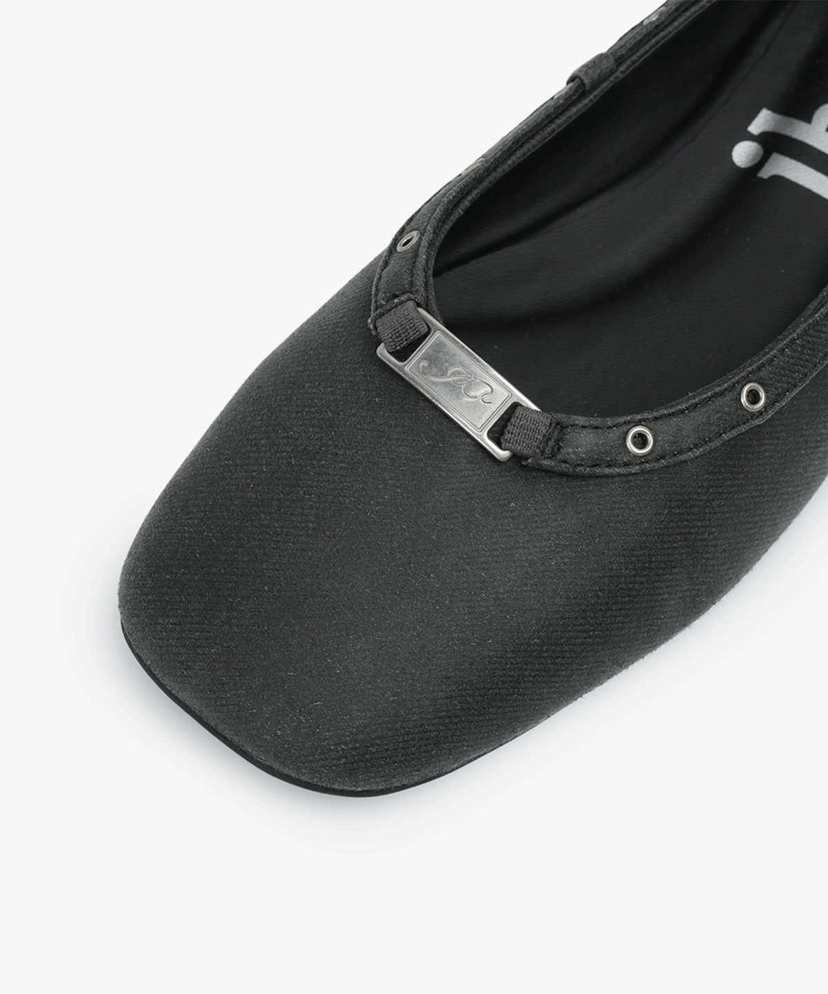 이크닉(IHCNIK) 001 coated denim eyelet flats